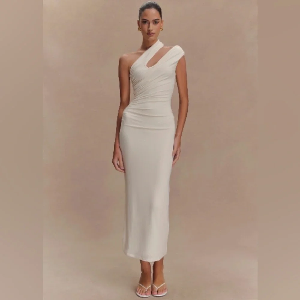 NWT Meshki One-Shoulder Cream Midi Dress (Anastasia dress) Bodycon - Picture 1 of 8